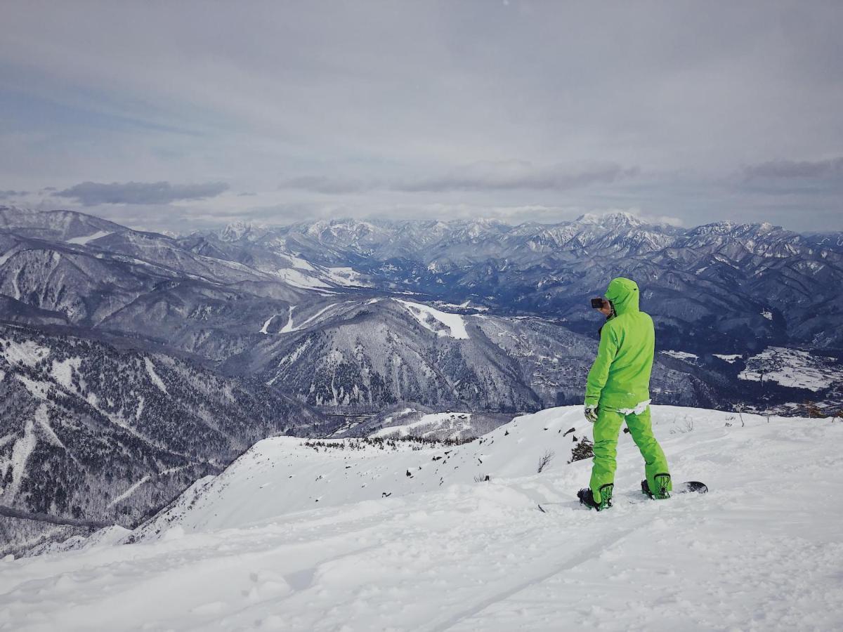 Apricot Pension Hakuba Zewnętrze zdjęcie